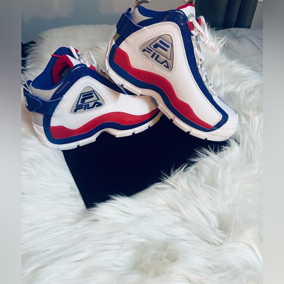 NWT Fila Grant Hill 2 White, Purple, Red Men’s or Women’s Basketball Shoes - Picture 5 of 6